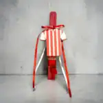 πασχαλινή λαμπάδα ολυμπιακός με διακοσμητική φανέλα