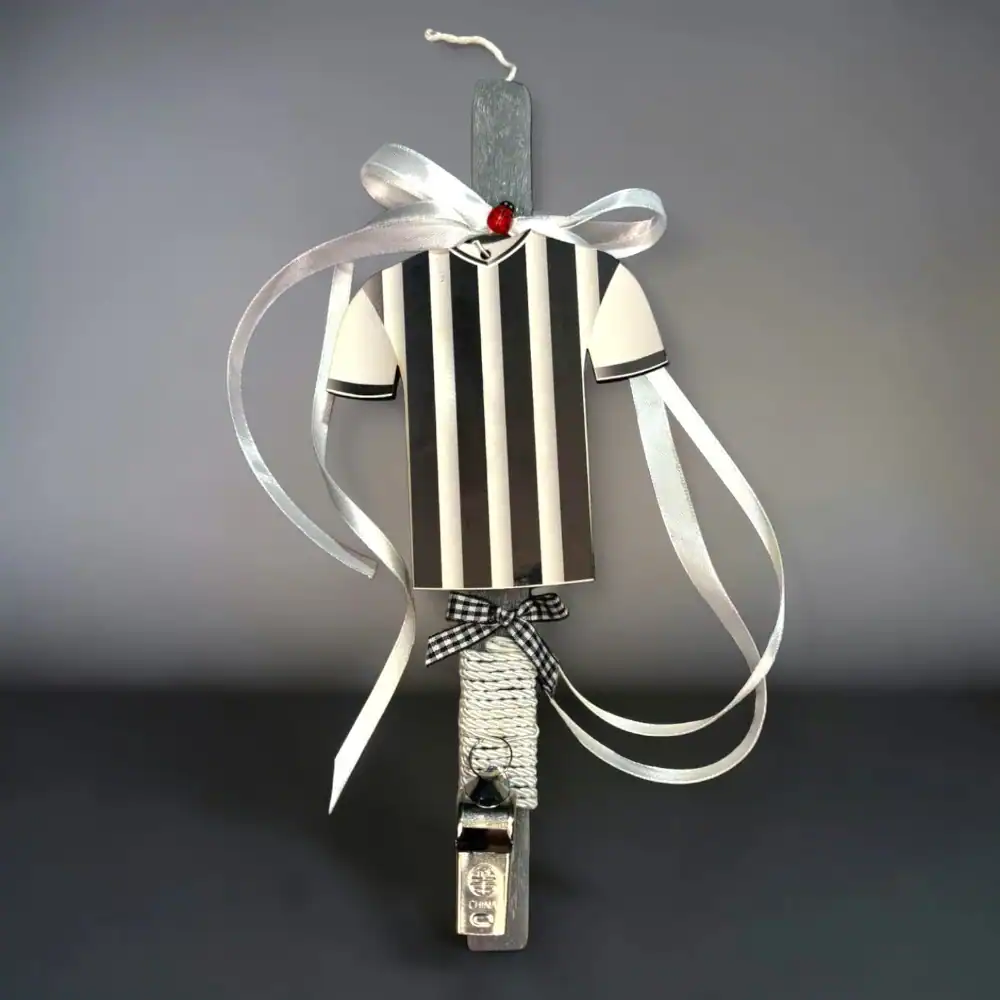 lampada_podosfairo_paok_oneforallsgr πασχαλινή λαμπάδα ΠΑΟΚ με ασπρόμαυρη φανέλα και σφυρίχτρα oneforalls